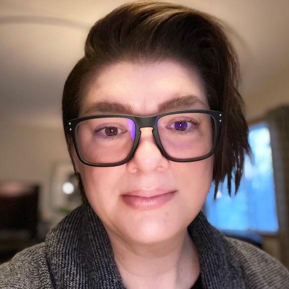 Meet your Posher, Susie - Picture 1 of 1